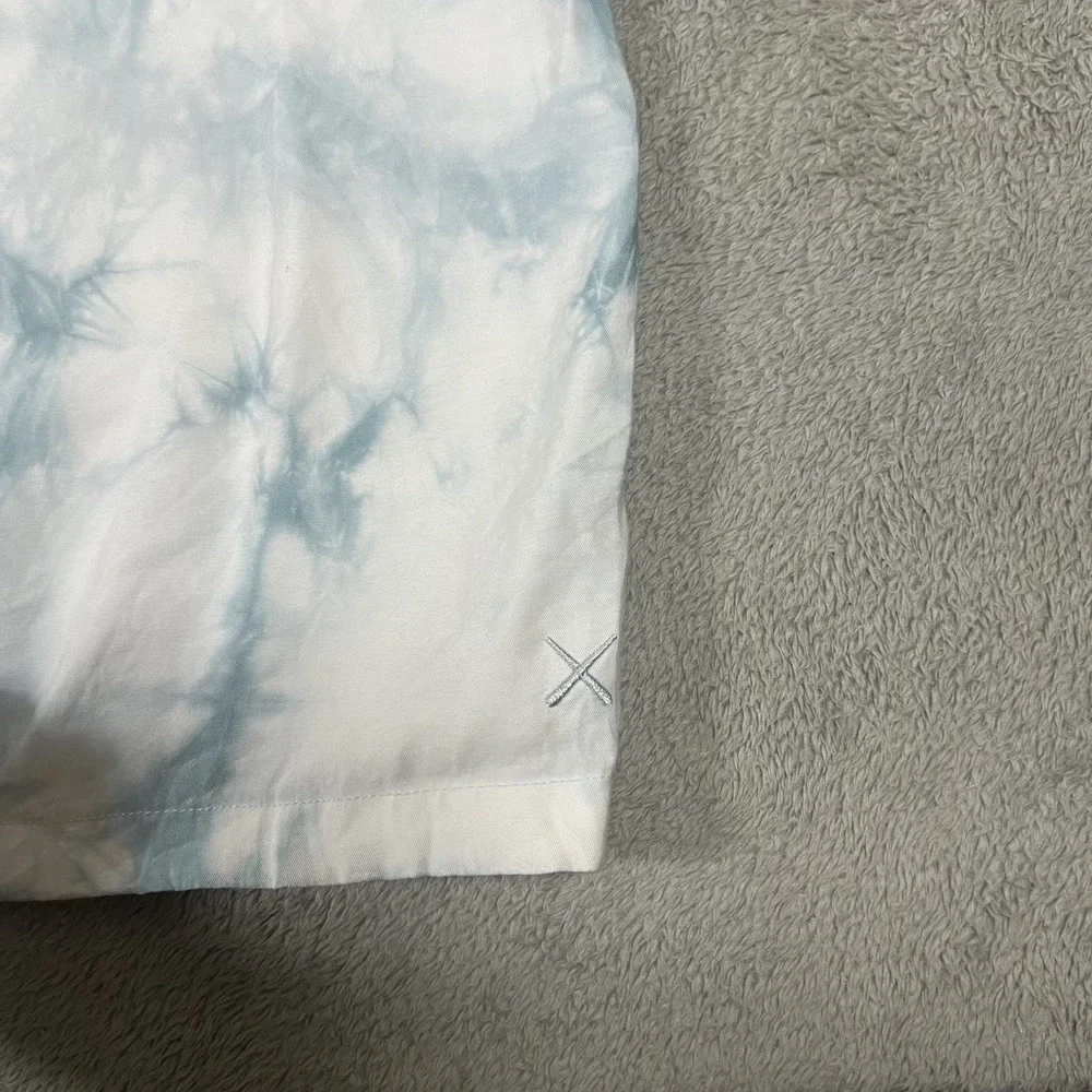 Cuts Clothing Shirt Men XL Blue White Tie Dye Camp Collar Hyperloop Rayon - Picture 12 of 13